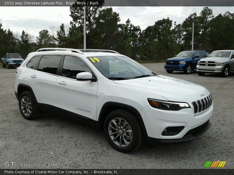 Bright White / Black 2019 Jeep Cherokee Latitude Plus