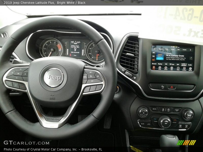 Bright White / Black 2019 Jeep Cherokee Latitude Plus