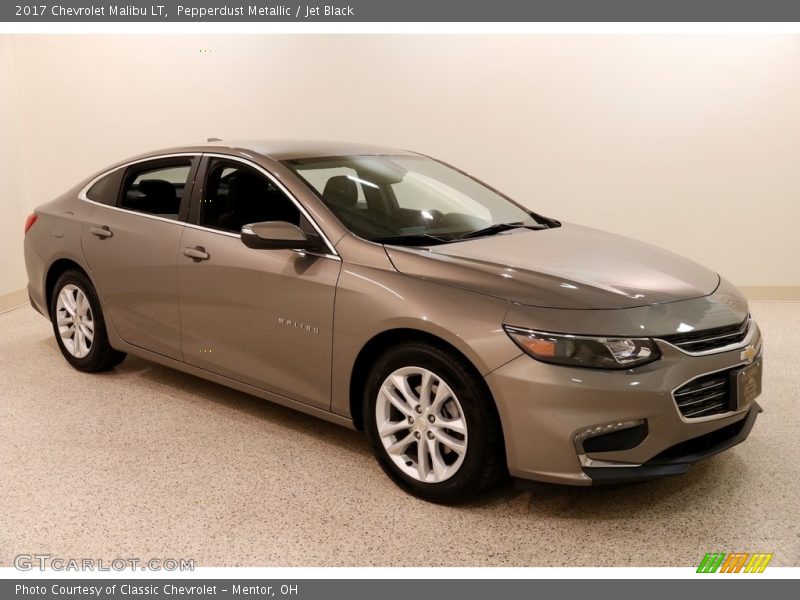 Pepperdust Metallic / Jet Black 2017 Chevrolet Malibu LT