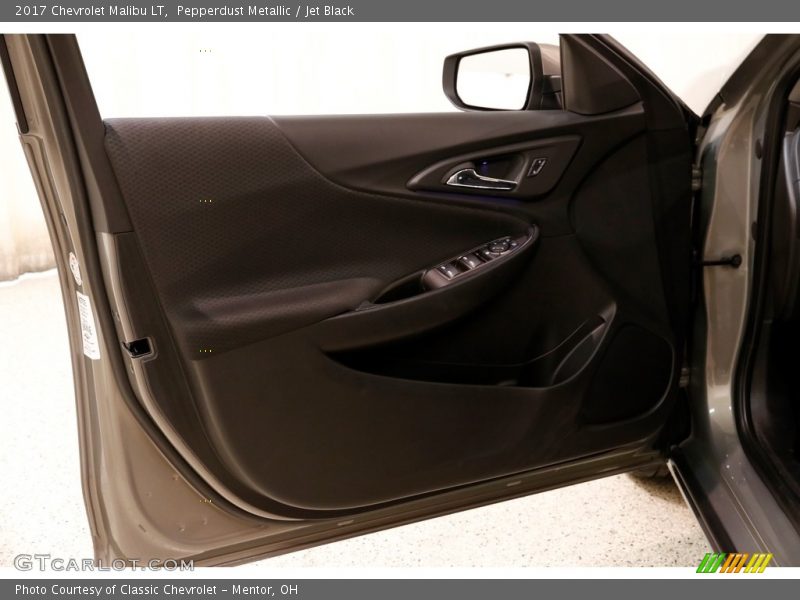 Pepperdust Metallic / Jet Black 2017 Chevrolet Malibu LT