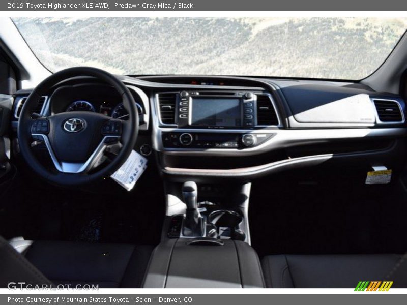 Predawn Gray Mica / Black 2019 Toyota Highlander XLE AWD