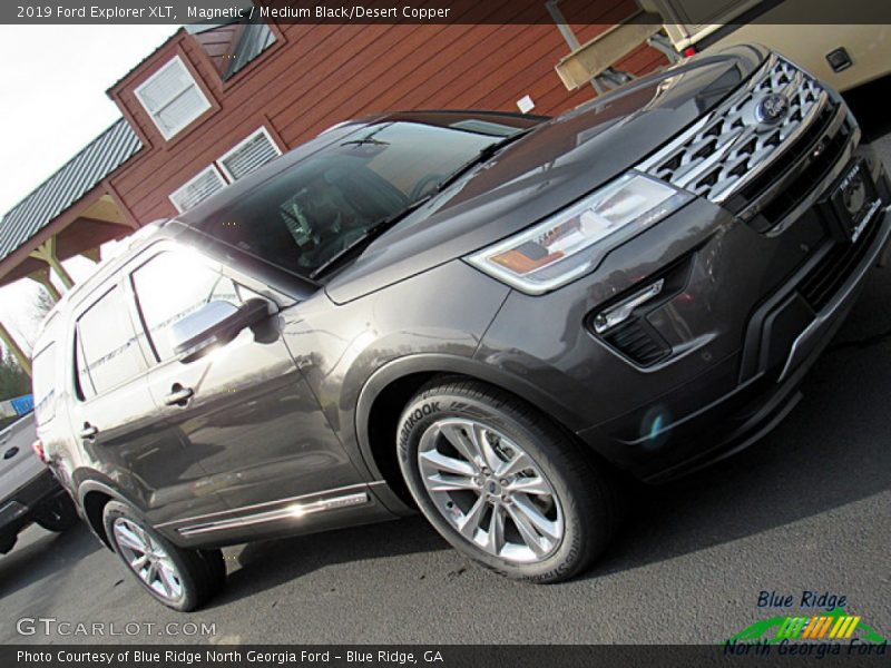 Magnetic / Medium Black/Desert Copper 2019 Ford Explorer XLT