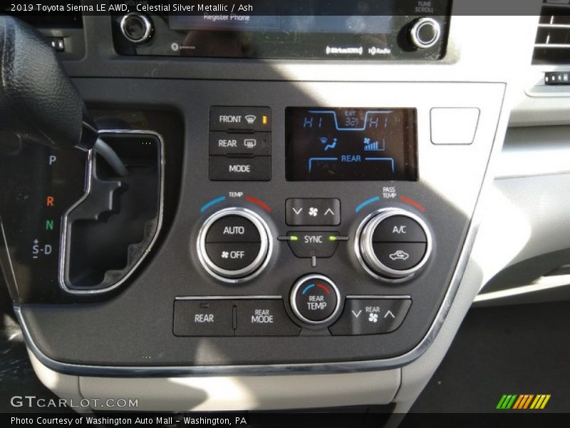 Celestial Silver Metallic / Ash 2019 Toyota Sienna LE AWD