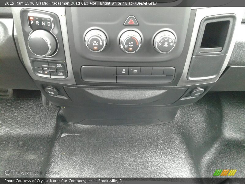 Bright White / Black/Diesel Gray 2019 Ram 1500 Classic Tradesman Quad Cab 4x4