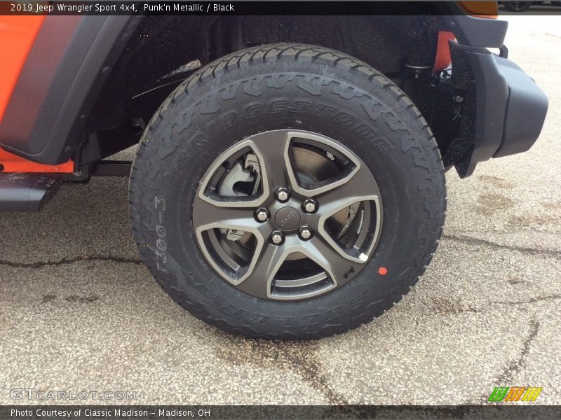 Punk'n Metallic / Black 2019 Jeep Wrangler Sport 4x4