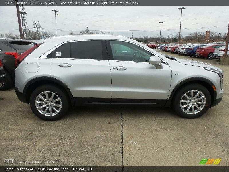  2019 XT4 Luxury AWD Radiant Silver Metallic