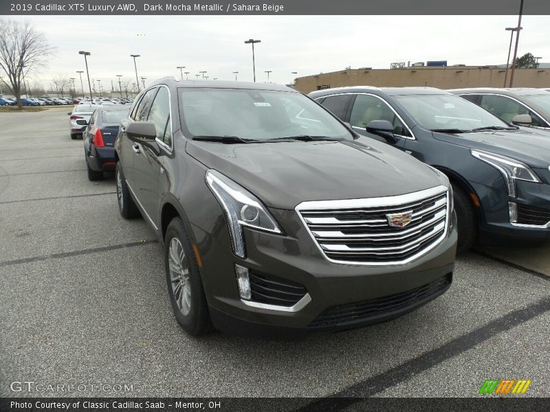 Dark Mocha Metallic / Sahara Beige 2019 Cadillac XT5 Luxury AWD