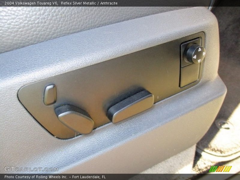 Reflex Silver Metallic / Anthracite 2004 Volkswagen Touareg V6
