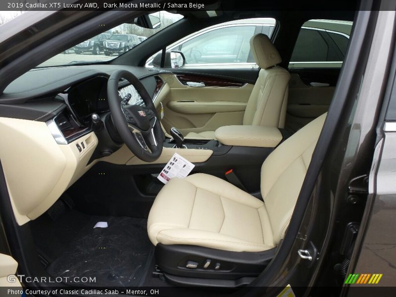 Dark Mocha Metallic / Sahara Beige 2019 Cadillac XT5 Luxury AWD