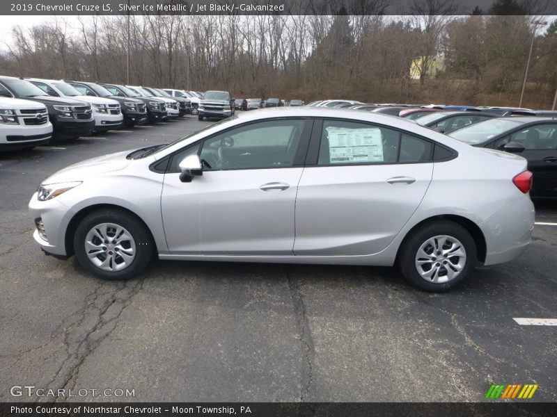 Silver Ice Metallic / Jet Black/­Galvanized 2019 Chevrolet Cruze LS