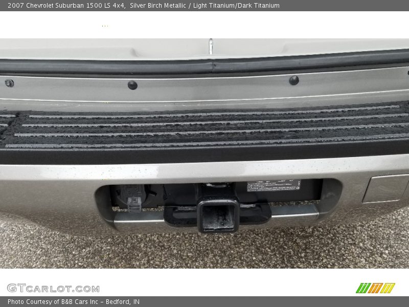 Silver Birch Metallic / Light Titanium/Dark Titanium 2007 Chevrolet Suburban 1500 LS 4x4