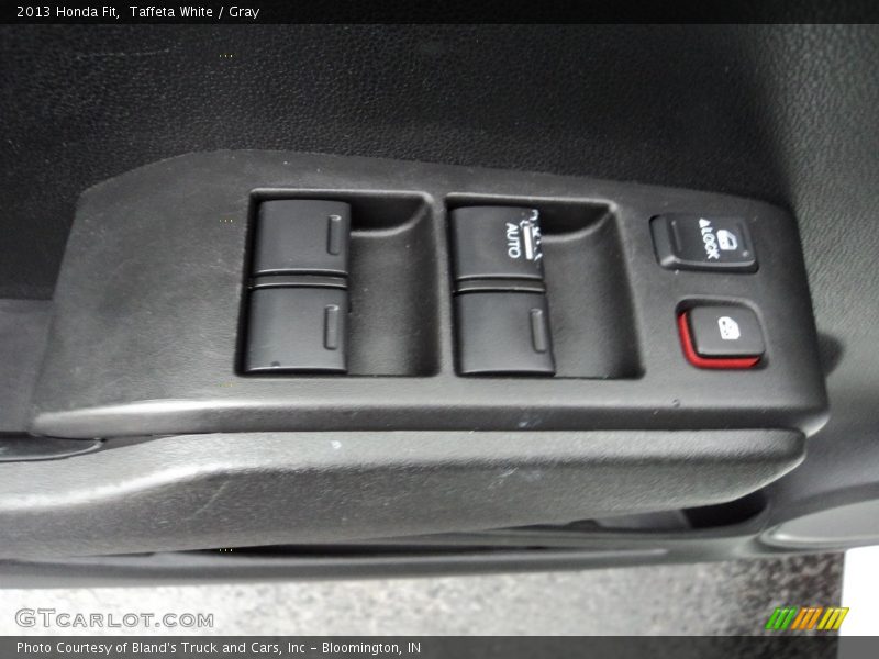 Taffeta White / Gray 2013 Honda Fit