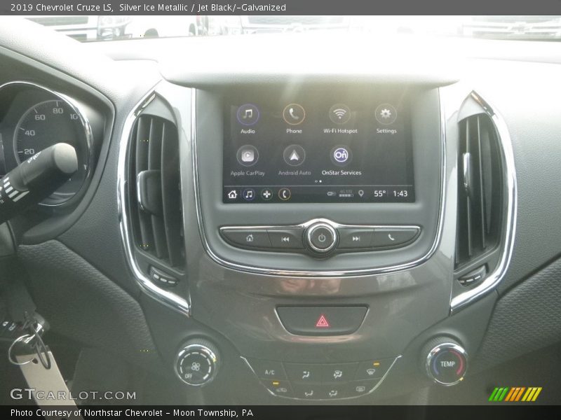 Silver Ice Metallic / Jet Black/­Galvanized 2019 Chevrolet Cruze LS