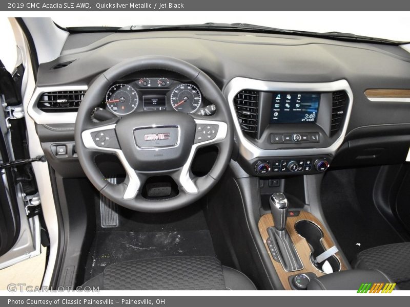 Quicksilver Metallic / Jet Black 2019 GMC Acadia SLE AWD
