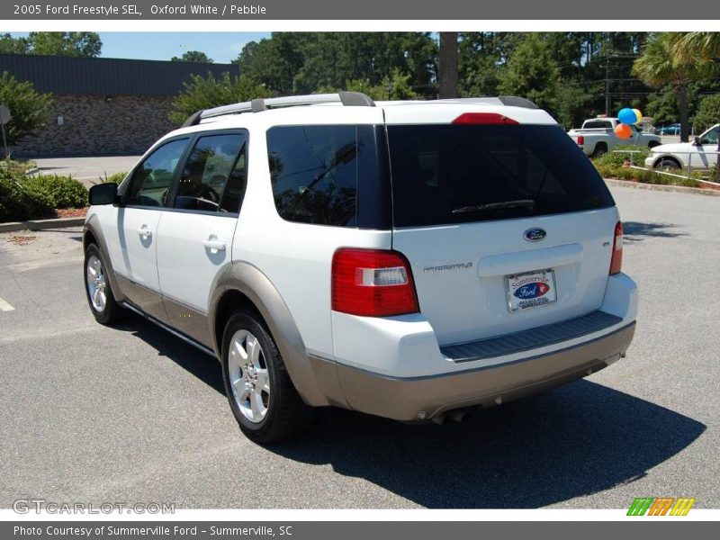 Oxford White / Pebble 2005 Ford Freestyle SEL