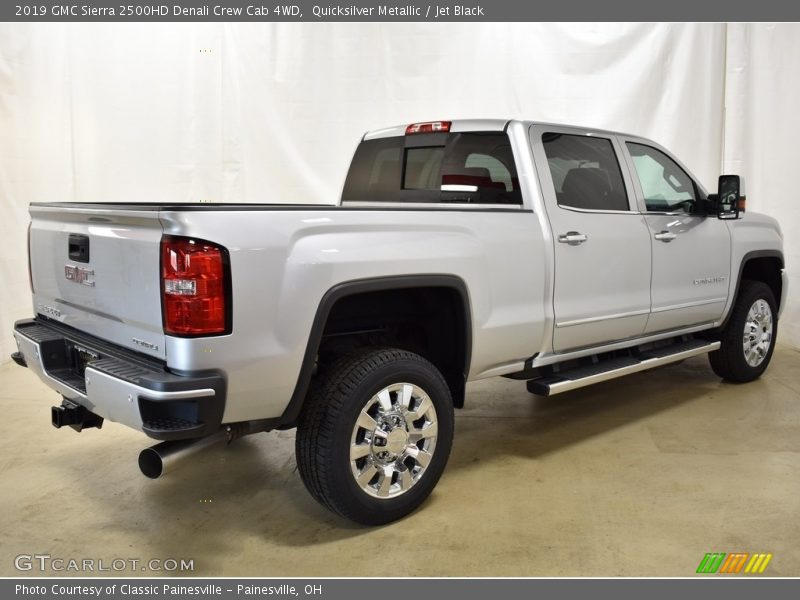 Quicksilver Metallic / Jet Black 2019 GMC Sierra 2500HD Denali Crew Cab 4WD