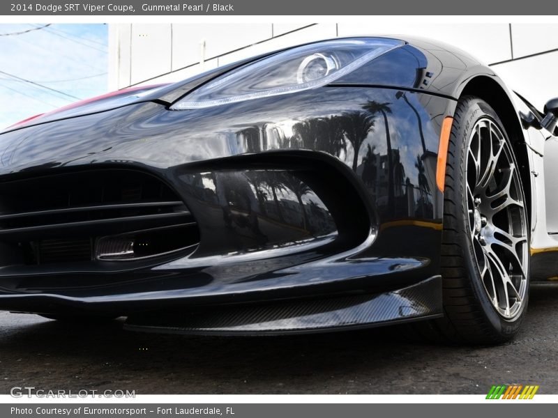 Gunmetal Pearl / Black 2014 Dodge SRT Viper Coupe