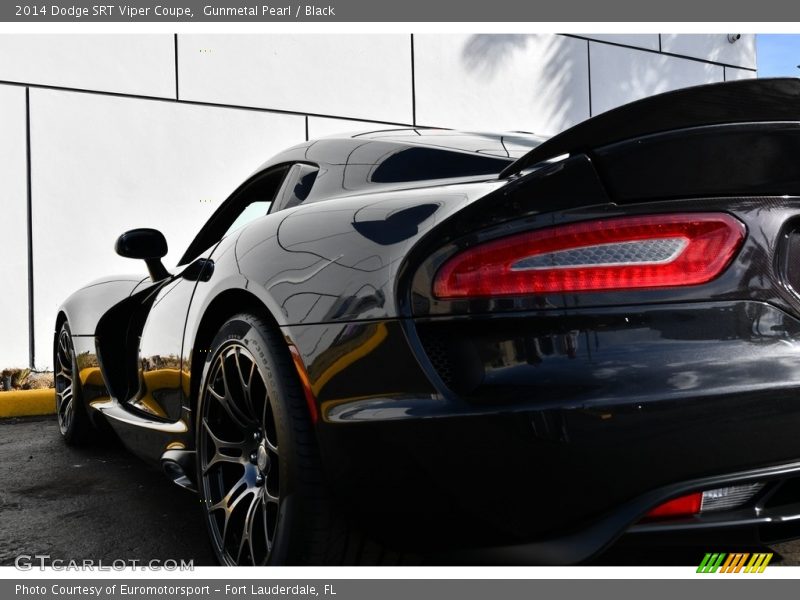 Gunmetal Pearl / Black 2014 Dodge SRT Viper Coupe