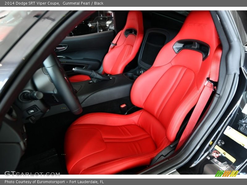 Front Seat of 2014 SRT Viper Coupe