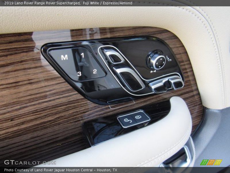 Controls of 2019 Range Rover Supercharged