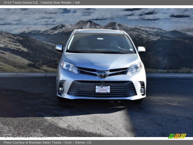 Celestial Silver Metallic / Ash 2019 Toyota Sienna XLE