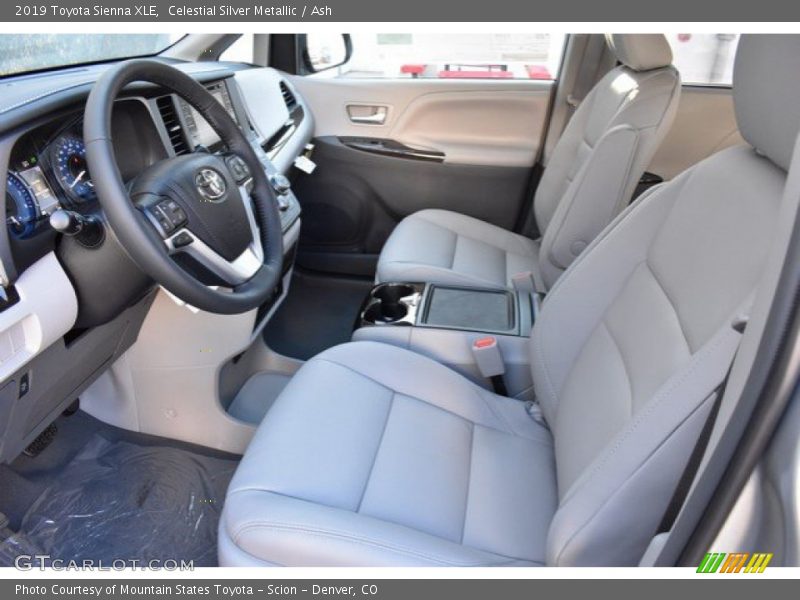Celestial Silver Metallic / Ash 2019 Toyota Sienna XLE