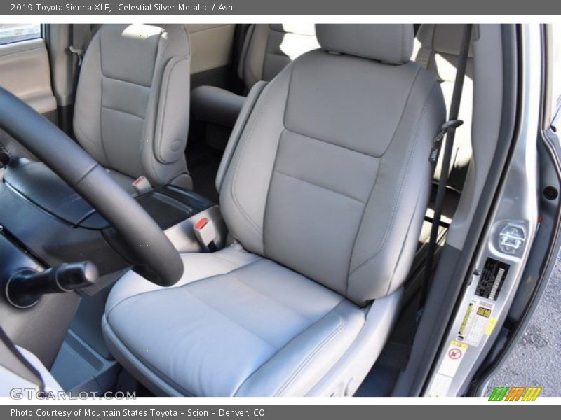 Celestial Silver Metallic / Ash 2019 Toyota Sienna XLE
