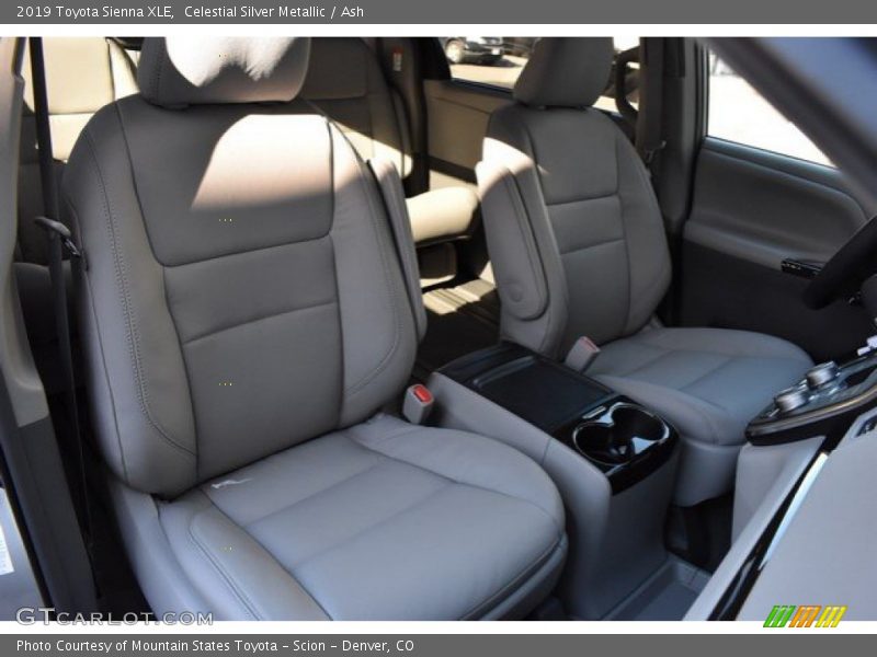 Celestial Silver Metallic / Ash 2019 Toyota Sienna XLE