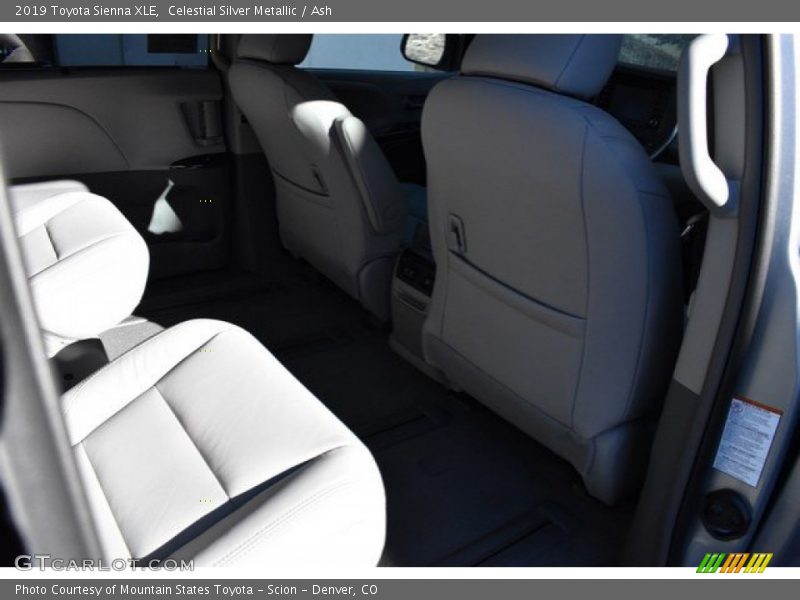 Celestial Silver Metallic / Ash 2019 Toyota Sienna XLE