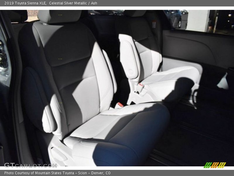 Celestial Silver Metallic / Ash 2019 Toyota Sienna XLE