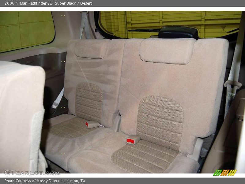 Super Black / Desert 2006 Nissan Pathfinder SE