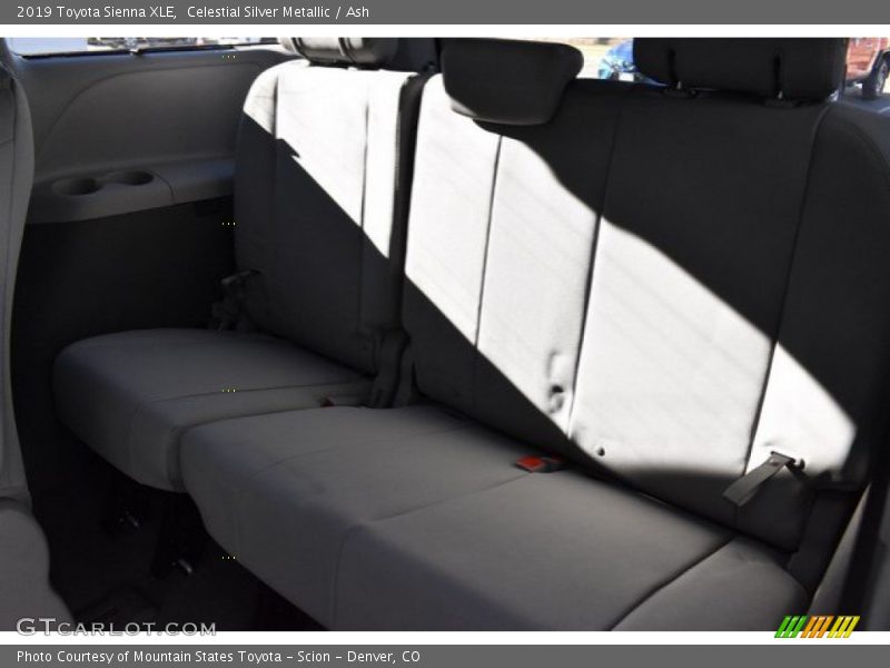Celestial Silver Metallic / Ash 2019 Toyota Sienna XLE