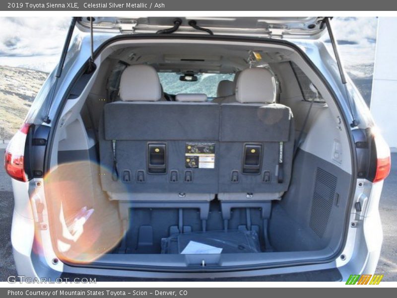 Celestial Silver Metallic / Ash 2019 Toyota Sienna XLE