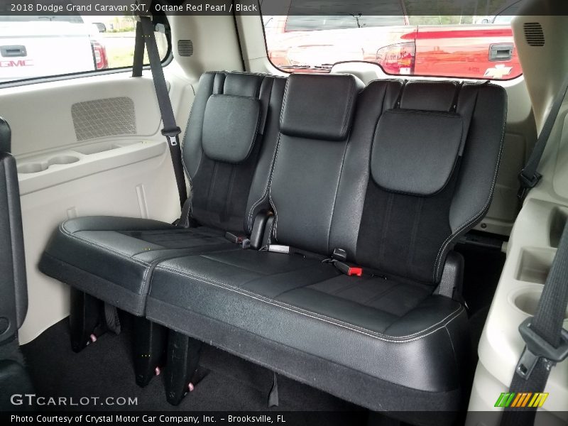Octane Red Pearl / Black 2018 Dodge Grand Caravan SXT