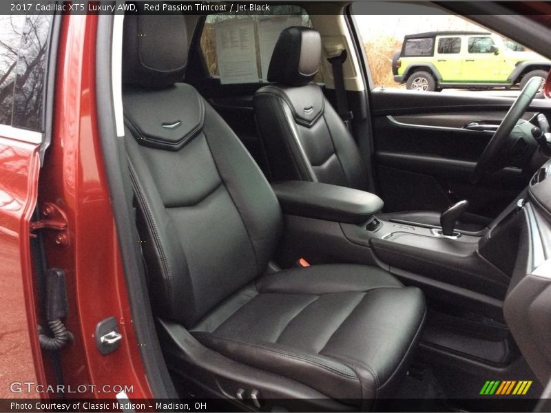 Red Passion Tintcoat / Jet Black 2017 Cadillac XT5 Luxury AWD