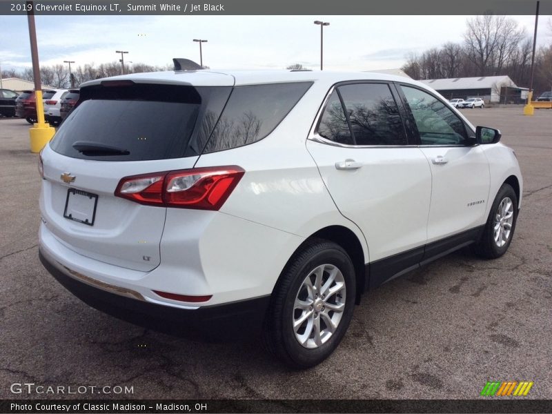 Summit White / Jet Black 2019 Chevrolet Equinox LT