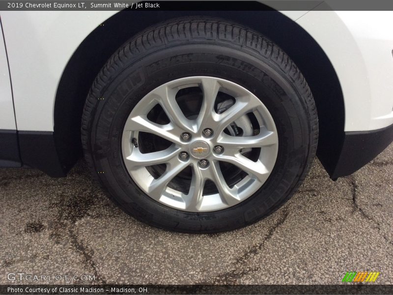 Summit White / Jet Black 2019 Chevrolet Equinox LT