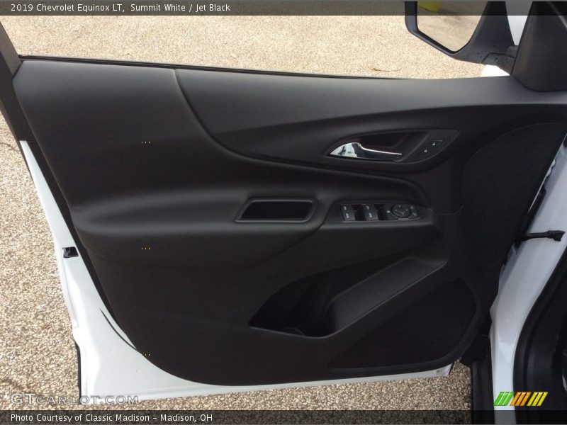 Summit White / Jet Black 2019 Chevrolet Equinox LT