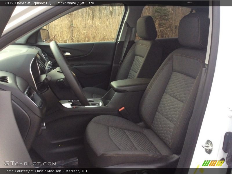Summit White / Jet Black 2019 Chevrolet Equinox LT