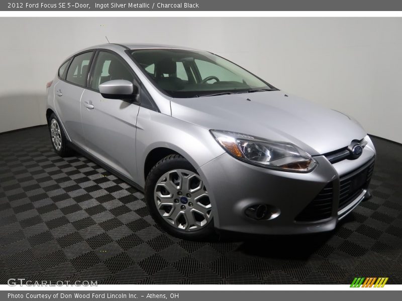 Ingot Silver Metallic / Charcoal Black 2012 Ford Focus SE 5-Door