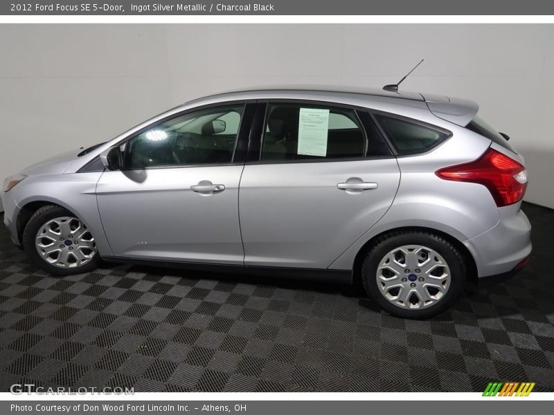 Ingot Silver Metallic / Charcoal Black 2012 Ford Focus SE 5-Door