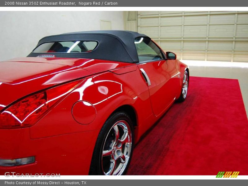 Nogaro Red / Carbon 2008 Nissan 350Z Enthusiast Roadster