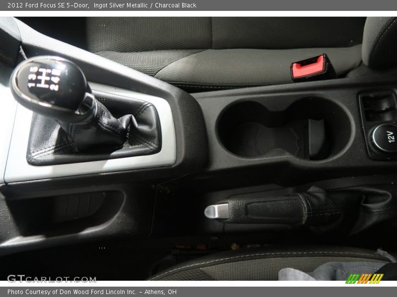 Ingot Silver Metallic / Charcoal Black 2012 Ford Focus SE 5-Door