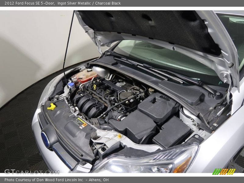 Ingot Silver Metallic / Charcoal Black 2012 Ford Focus SE 5-Door