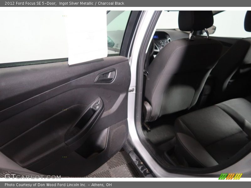 Ingot Silver Metallic / Charcoal Black 2012 Ford Focus SE 5-Door