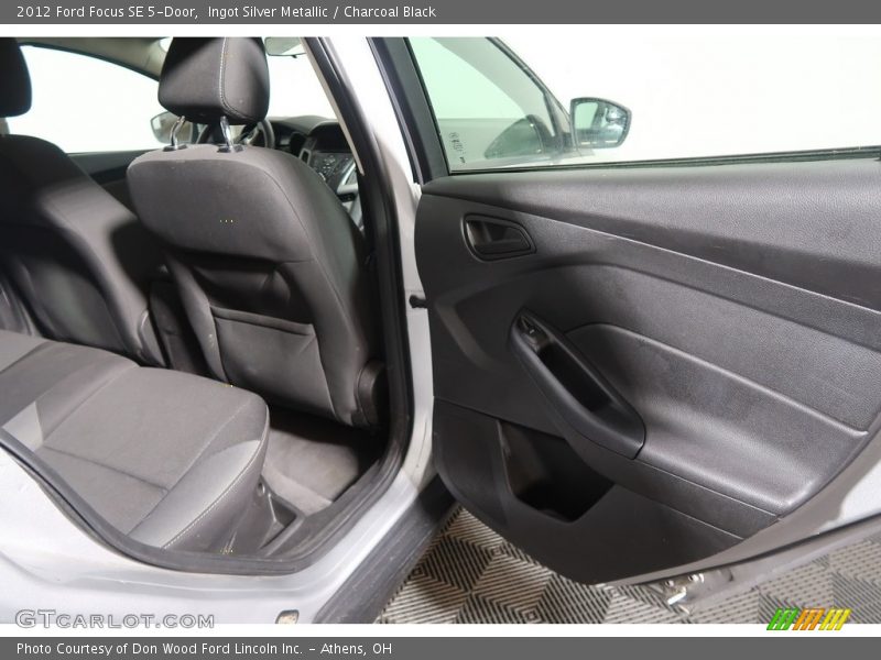 Ingot Silver Metallic / Charcoal Black 2012 Ford Focus SE 5-Door