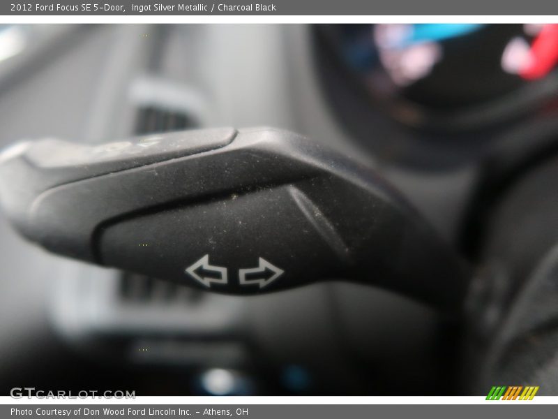 Ingot Silver Metallic / Charcoal Black 2012 Ford Focus SE 5-Door