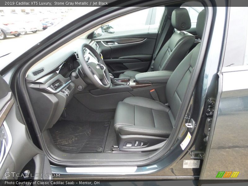 Front Seat of 2019 XTS Luxury