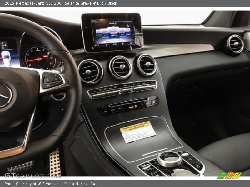 Selenite Grey Metallic / Black 2019 Mercedes-Benz GLC 300