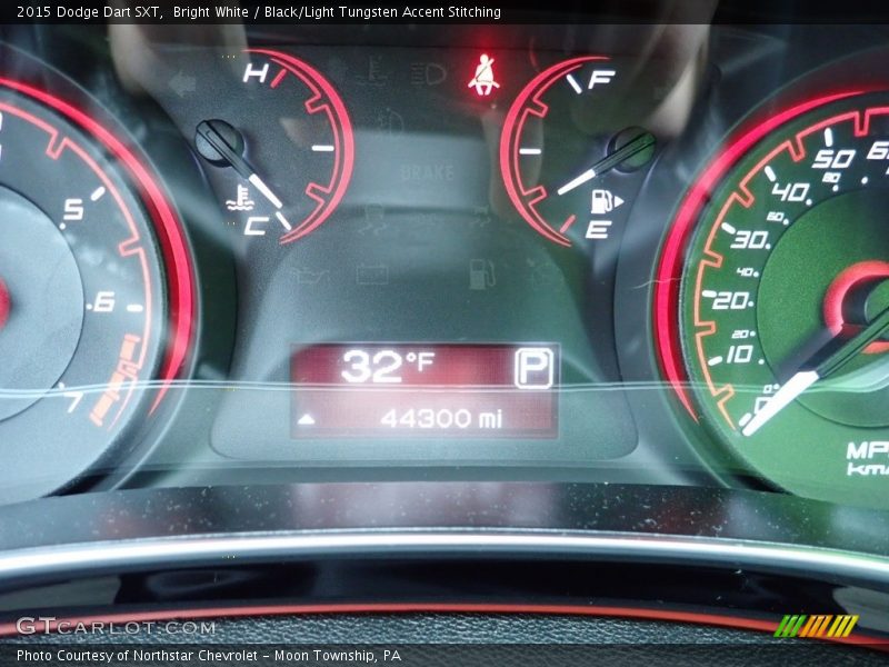 Bright White / Black/Light Tungsten Accent Stitching 2015 Dodge Dart SXT